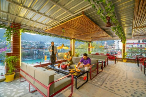 The Hosteller Rishikesh, Ganges